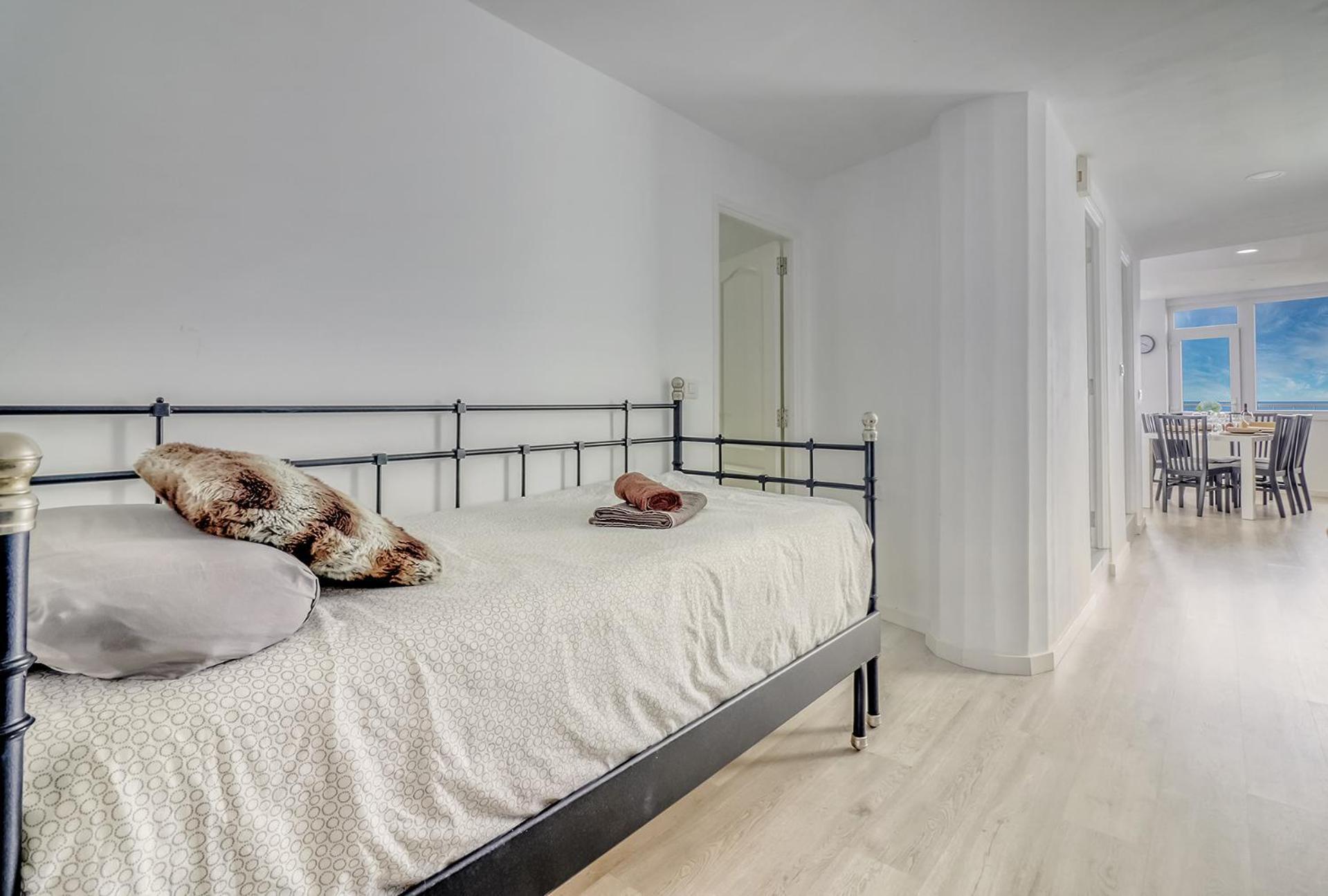 Central Modern Apartment With Private Parking & Ocean View & Coffee Corner Icod De Los Vinos Εξωτερικό φωτογραφία